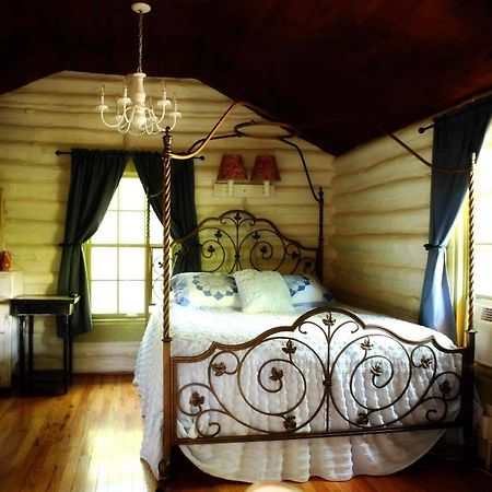 The Pines Cottages Woodfin Exteriér fotografie