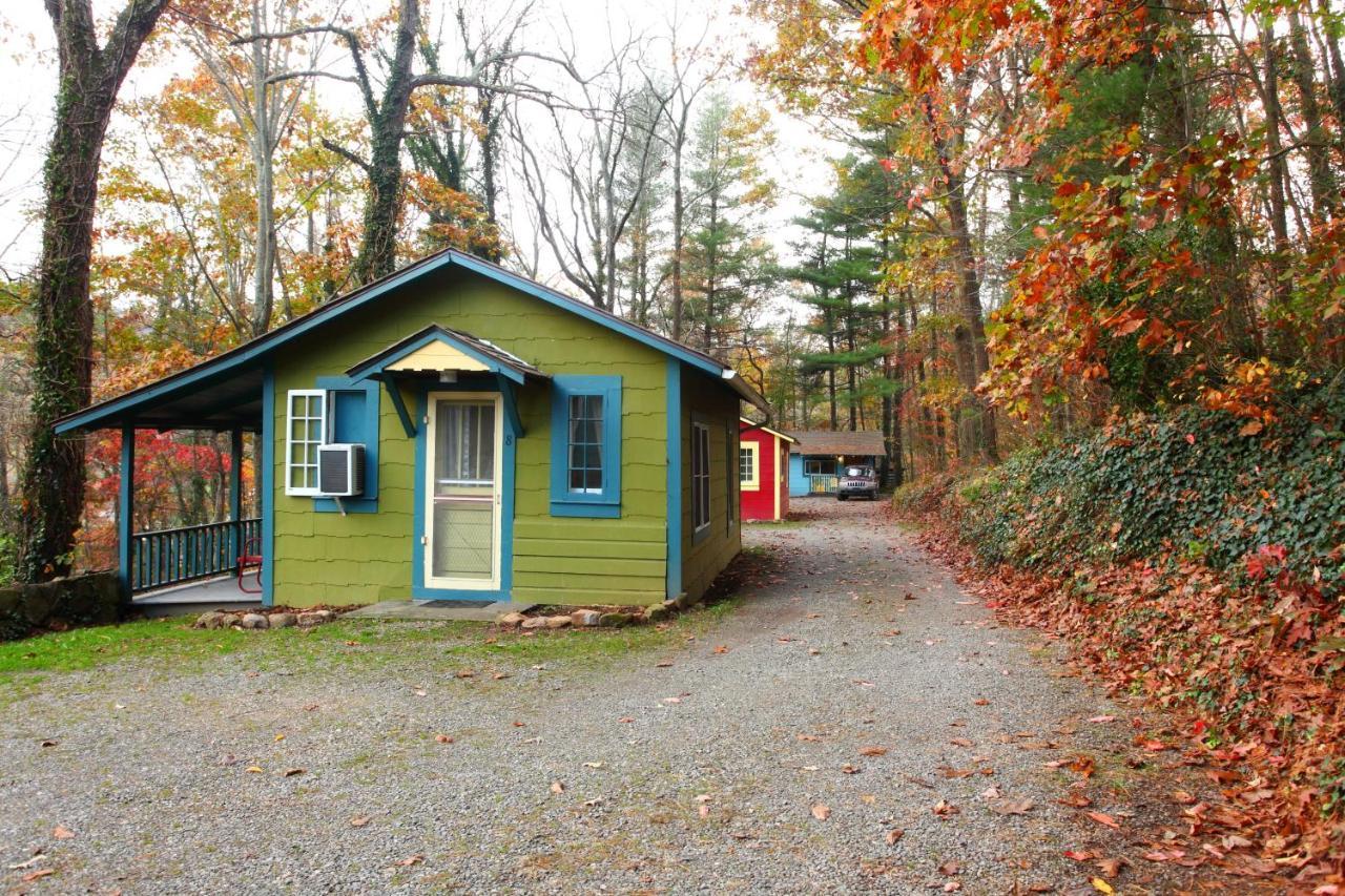 The Pines Cottages Woodfin Exteriér fotografie