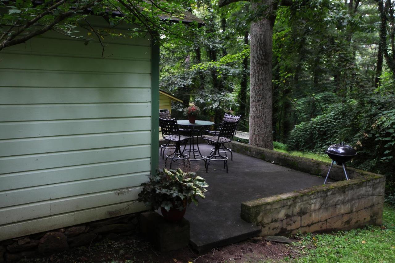 The Pines Cottages Woodfin Exteriér fotografie
