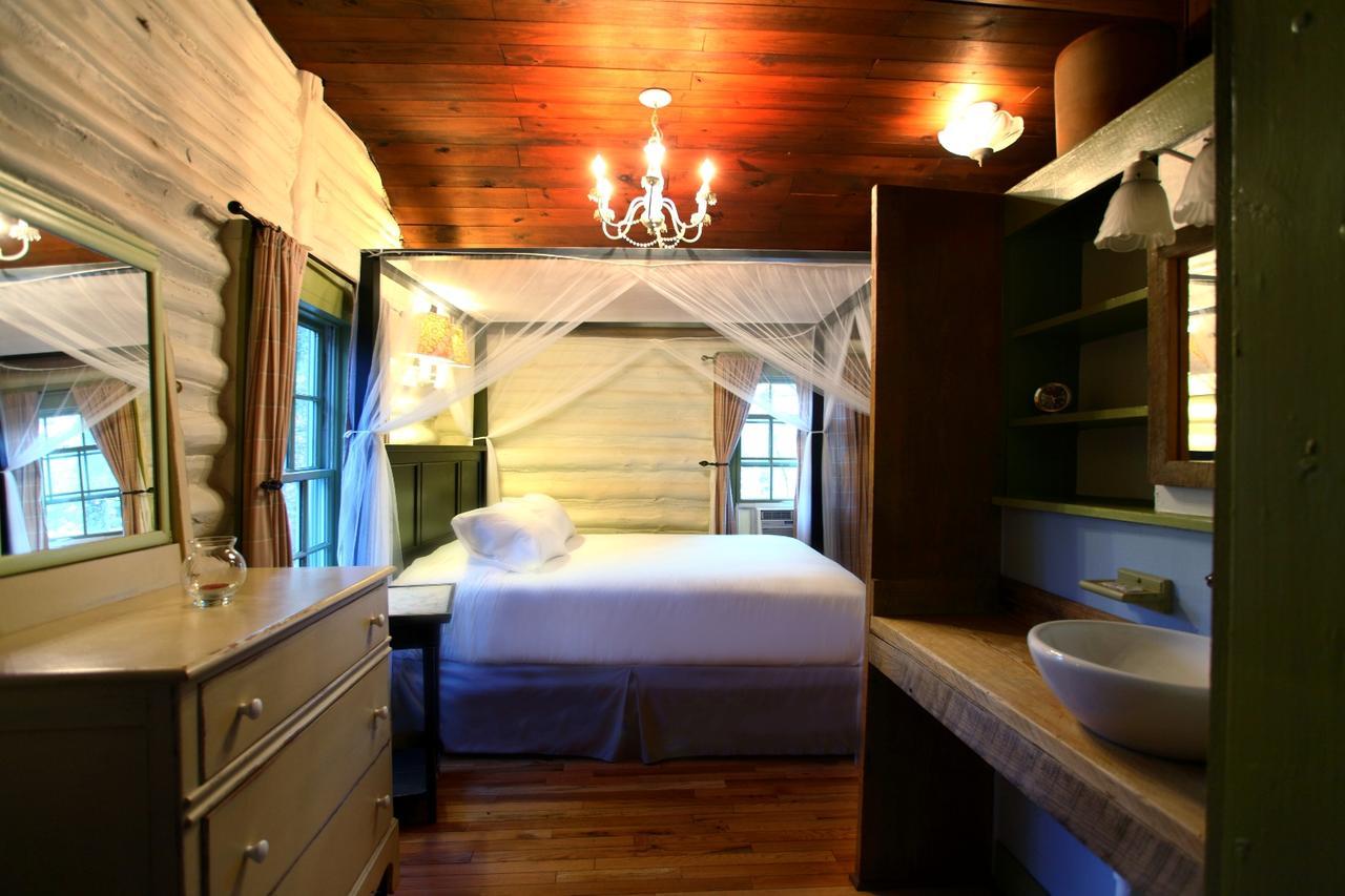 The Pines Cottages Woodfin Exteriér fotografie